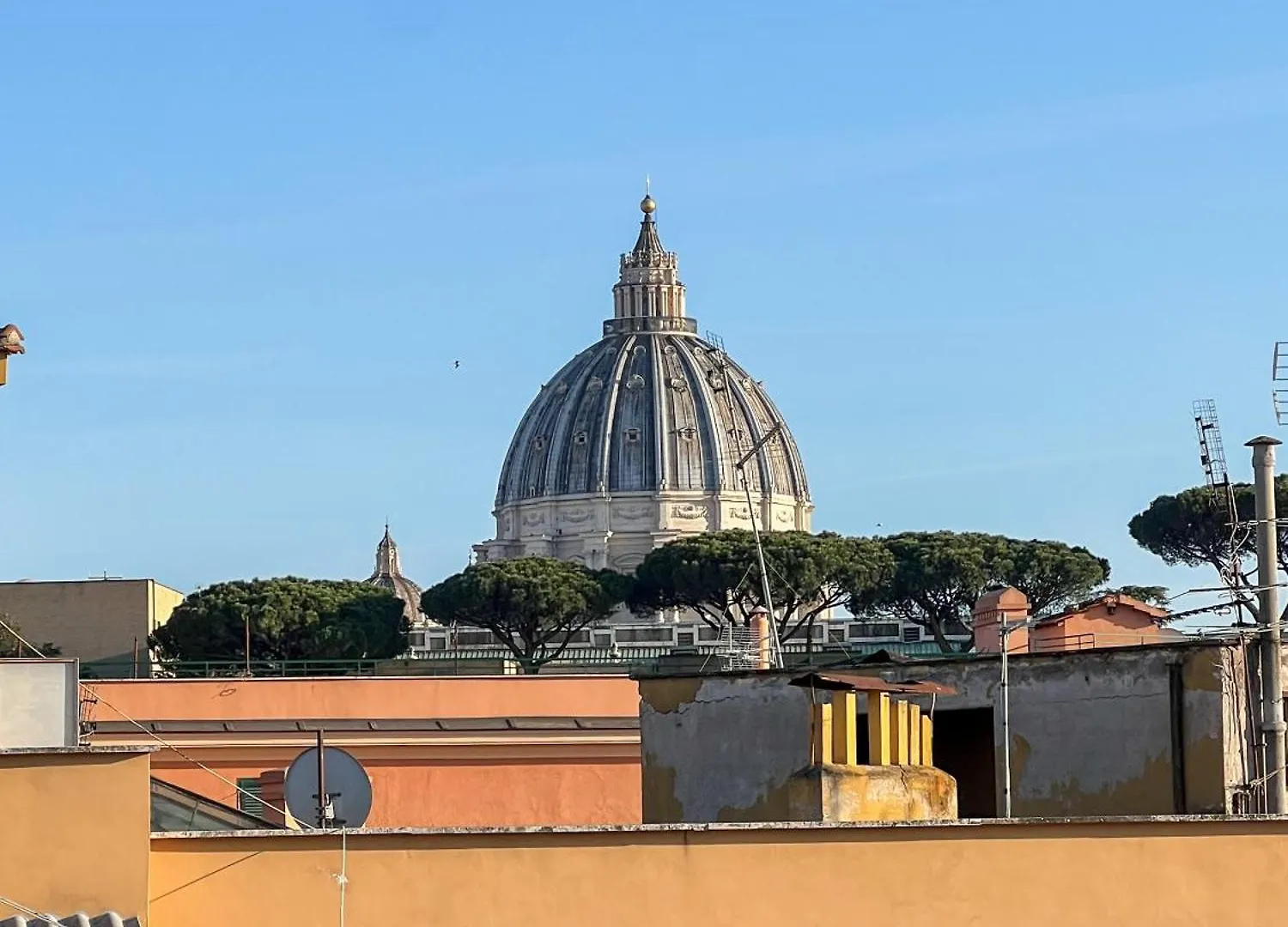 Santamato Vatican Apartment Rome